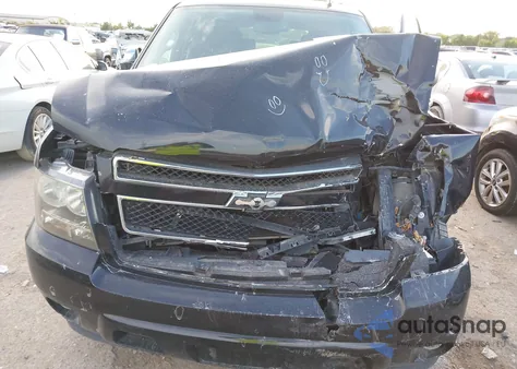 2008 Chevrolet Suburban 1500 Lt из США, поврежденный, VIN 3GNFC16058G225852